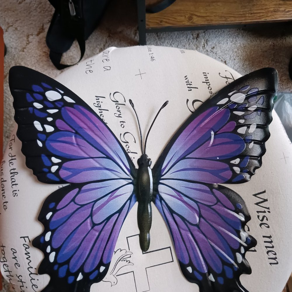 PURPLE BUTTERFLY WALL ART